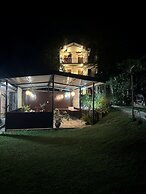 Thomasz Lodge