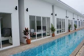 A&J Holiday Villa Phuket