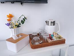 A&J Holiday Villa Phuket