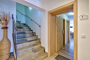 Mountain View Ski Brunner Apartment Top 1