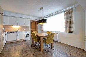 Mountain View Ski Brunner Apartment Top 1