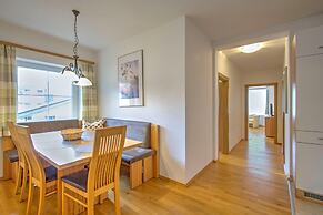 Vicky Apartment - Central, Mountain Stay