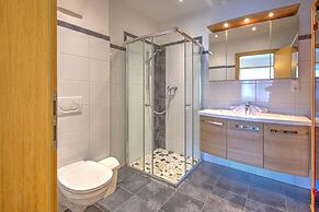 Vicky Apartment - Central, Mountain Stay