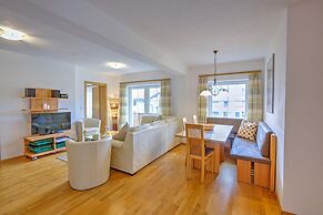 Vicky Apartment - Central, Mountain Stay