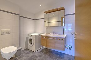 Bright Vicky Apartment With Infrared Sauna