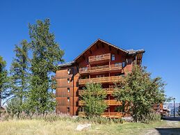 Snug Apartment on the Mountains