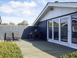 4 Star Holiday Home in Hals