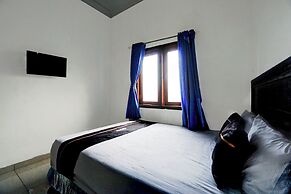 OYO 94818 Sabina House Syariah