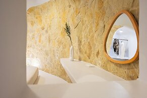 ArtChroma House