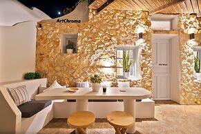ArtChroma House