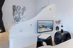 ArtChroma House