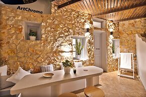 ArtChroma House