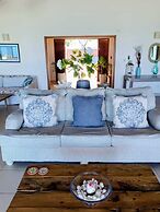 Turtle Cove House by Le Haus