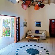 Turtle Cove House by Le Haus