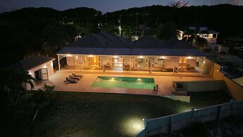 Turtle Cove House by Le Haus