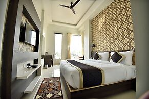 INDRA PALACE