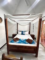 Moayana Liora Zanzibar