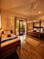 Moayana Liora Zanzibar