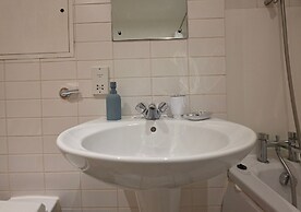 Stylish 1BR Flat Next to Hockley