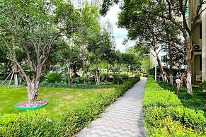 Tyms Xujiahui Premium 2BR APT Metro