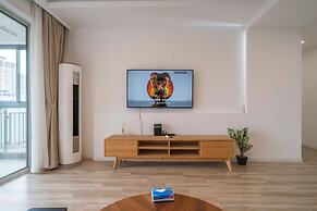 Tyms Family 4BR 2BA APT Residence