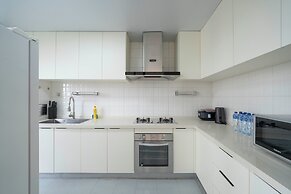 Tyms Family 4BR 2BA APT Residence