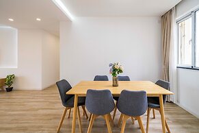 Tyms Family 4BR 2BA APT Residence