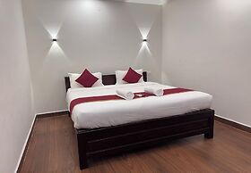 Kaarthik Residency
