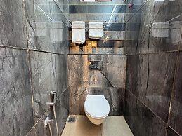 Kaarthik Residency