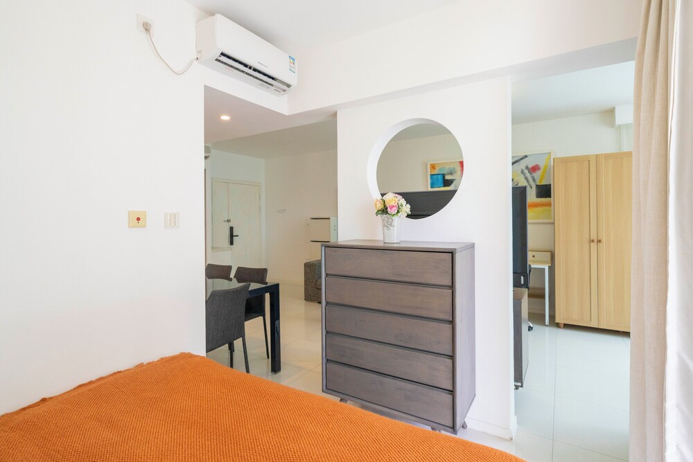 Tyms Xujiahui  Stylish 1BR APT