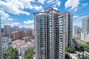 Tyms Xujiahui  Stylish 1BR APT