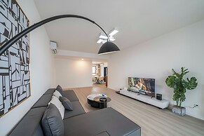 Tyms Spacious 3BR 2BA APT  Laishi Di