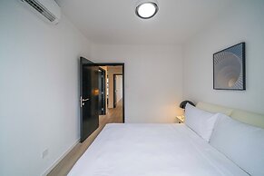 Tyms Spacious 3BR 2BA APT  Laishi Di
