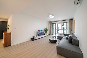 Tyms Spacious 3BR 2BA APT  Laishi Di