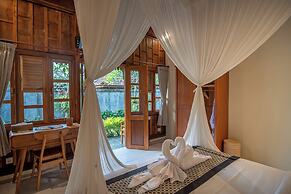 Kerjim Wooden Villa