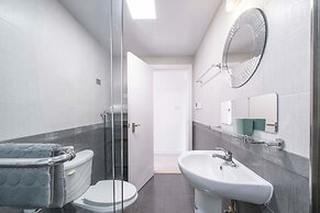 Tyms Family 3BR 2BA APT  Crystal Garden