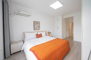 Tyms Family 3BR 2BA APT  Crystal Garden