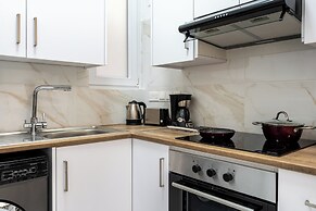 Vibe - 1 BR APt & Balcony in Larnaca