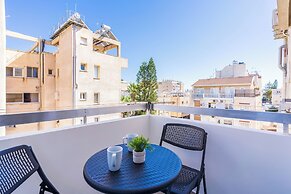 Vibe - 1 BR APt & Balcony in Larnaca