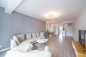 Tyms  Xujiahui  Prime 2BR APTGarden
