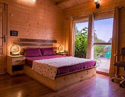 Jolly Retreat