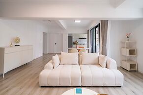 Tyms  2BR APT Hongqiao Paris Classic