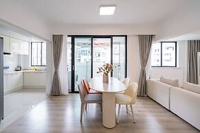Tyms  2BR APT Hongqiao Paris Classic