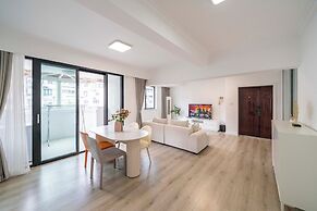 Tyms  2BR APT Hongqiao Paris Classic