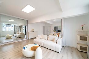 Tyms  2BR APT Hongqiao Paris Classic