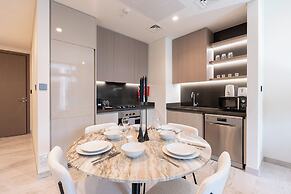 Peninsula Five Residences - Business Bay