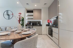 Peninsula Five Residences - Business Bay
