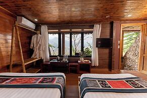 Muong Hoa River View Homestay