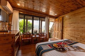Muong Hoa River View Homestay