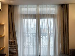 Tyms 1BR APT  Huijing Garden